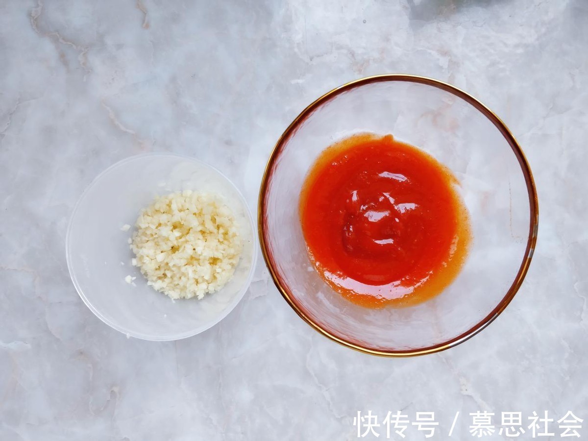 韩式|告别外卖炸鸡,想吃韩式炸鸡在家就能做,酸辣可口,吃了还想吃