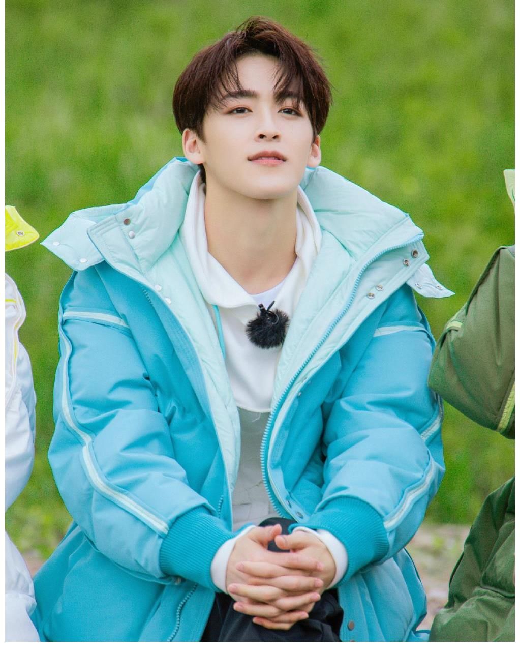 助阵|徐一宁人尽皆知!杨超越情急之下喊出何洛洛本名,黄明昊装傻助阵