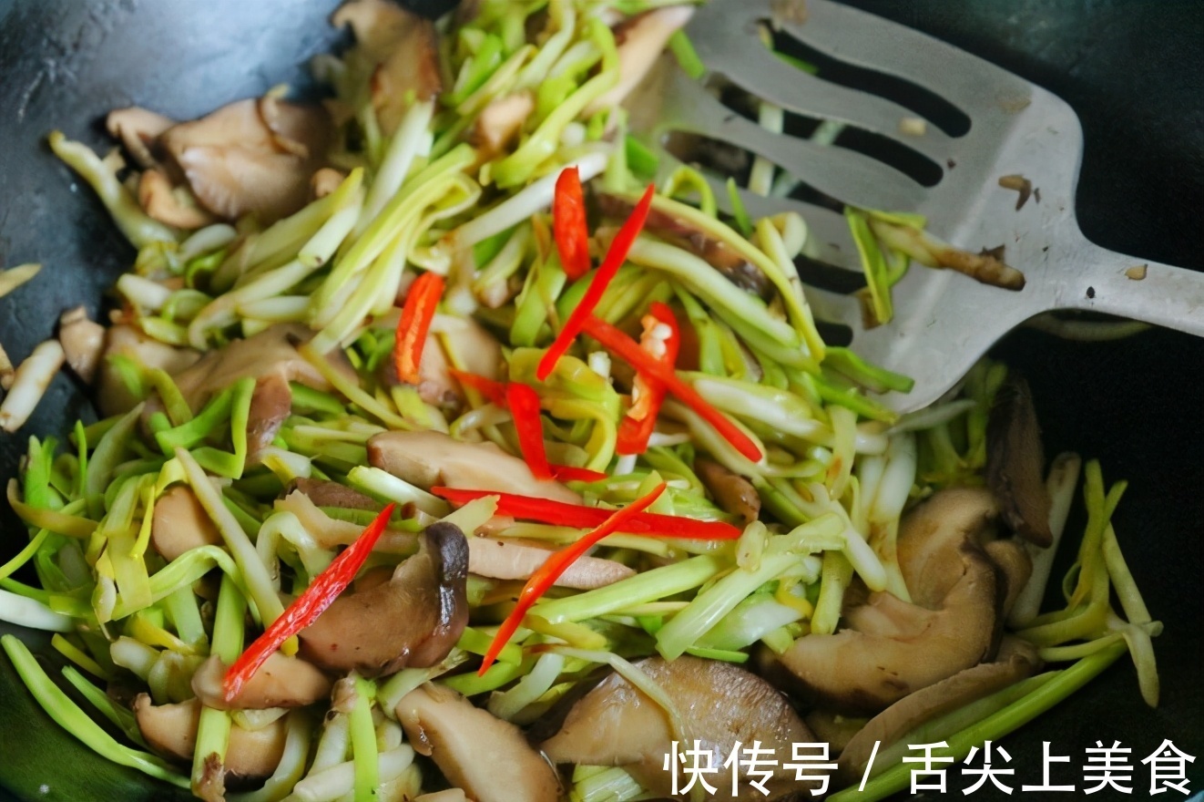 蒜黄|家里条件再不好,这食物也要2天吃一次,增强免疫力,对身体好