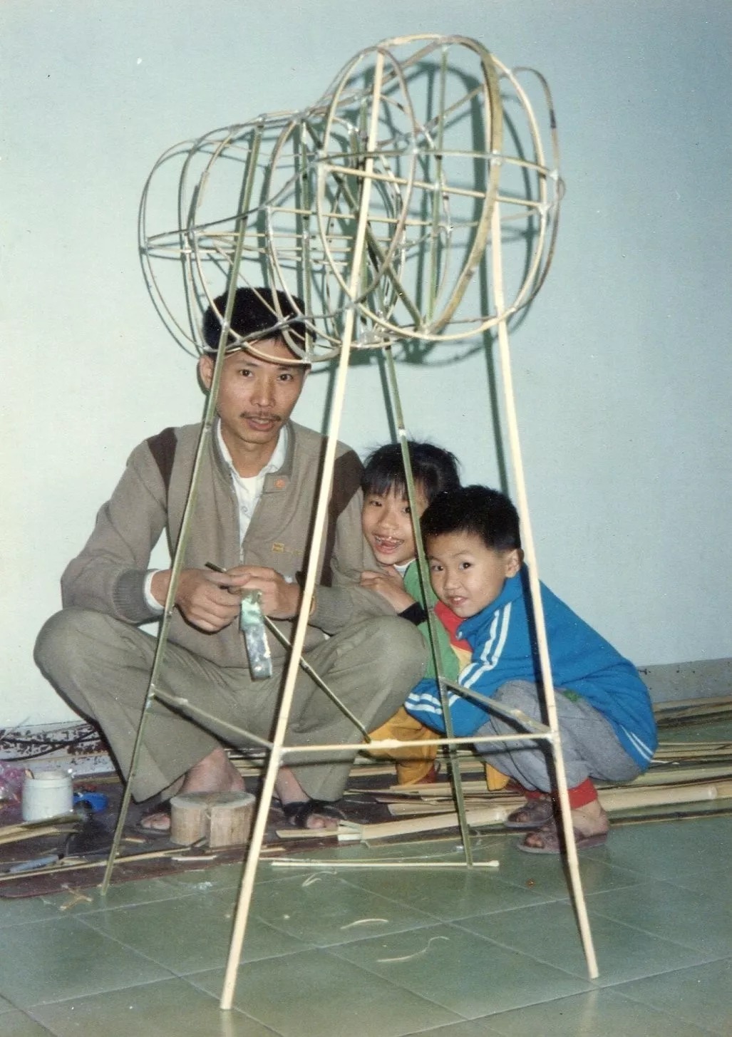 亡人|国人烧给亡人的纸扎,登上巴黎设计周,老外:中国人太浪漫了!