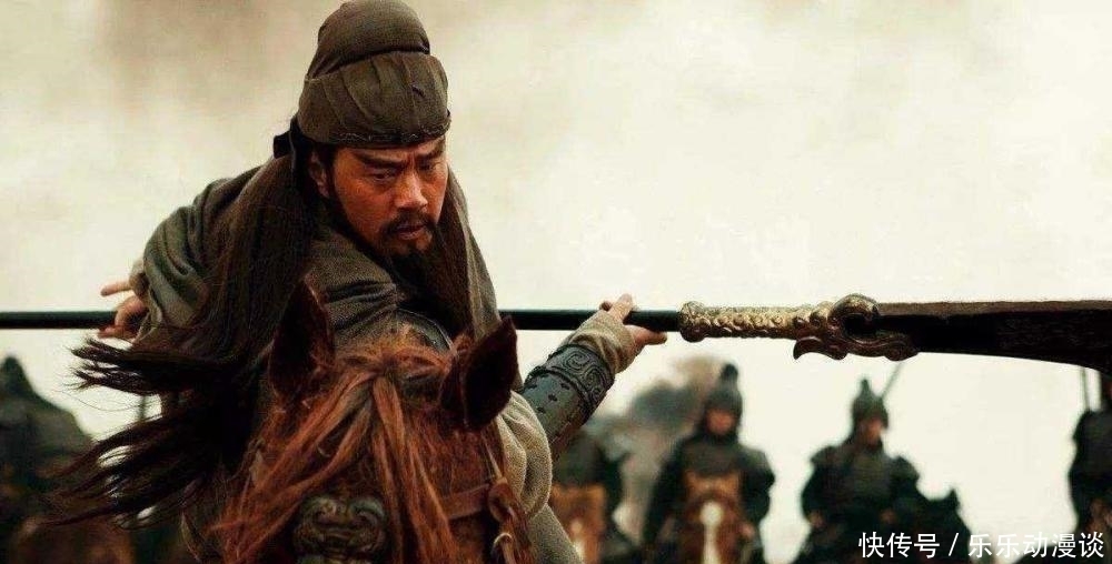 关羽|颜良文丑一人在此何惧华雄?同是关羽秒杀的两将,真能斩华雄吗?