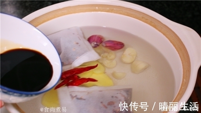 做卤味，卤水配料很重要，配方收起来，越卤越香，拿黄金都不换