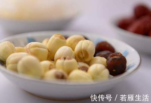 香甜可口|煮银耳汤要想出胶快，记得多做这个小动作，20分钟汤汁变浓稠