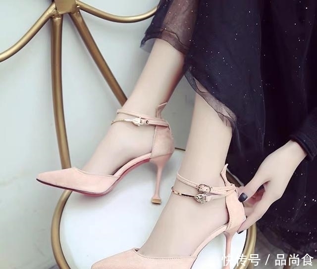 今夏约会穿这几双细跟凉鞋，精致高级又百搭，轻松俘获男神心