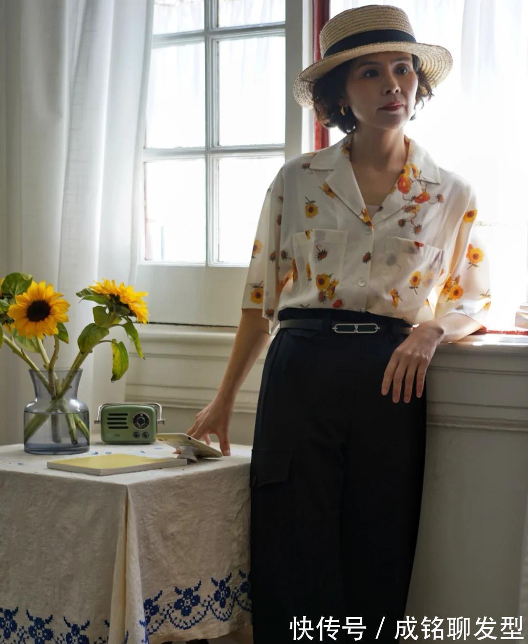 岁月|岁月不败美人，大龄女性的“法式风”穿搭，每一套都优雅都精致