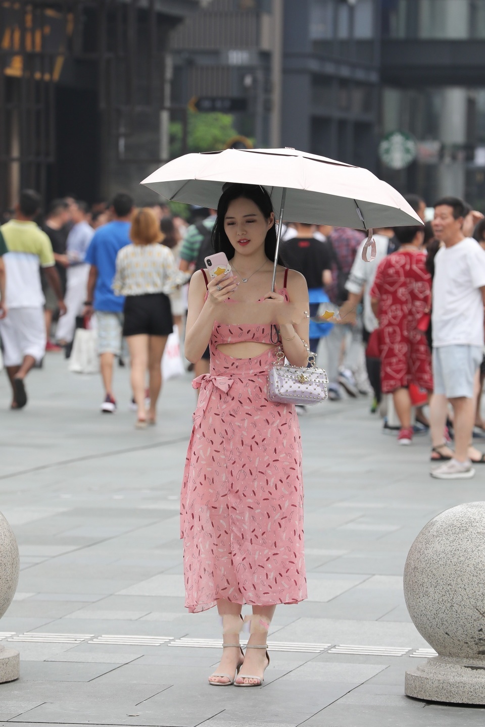 小小的|非常有灵气的少女!小小的鼻子微微上翘,带回家是爸妈喜欢的类型