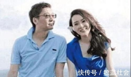 看看演员陈数现实中的家，客厅的壁画很奇怪，书房的装饰很有品位