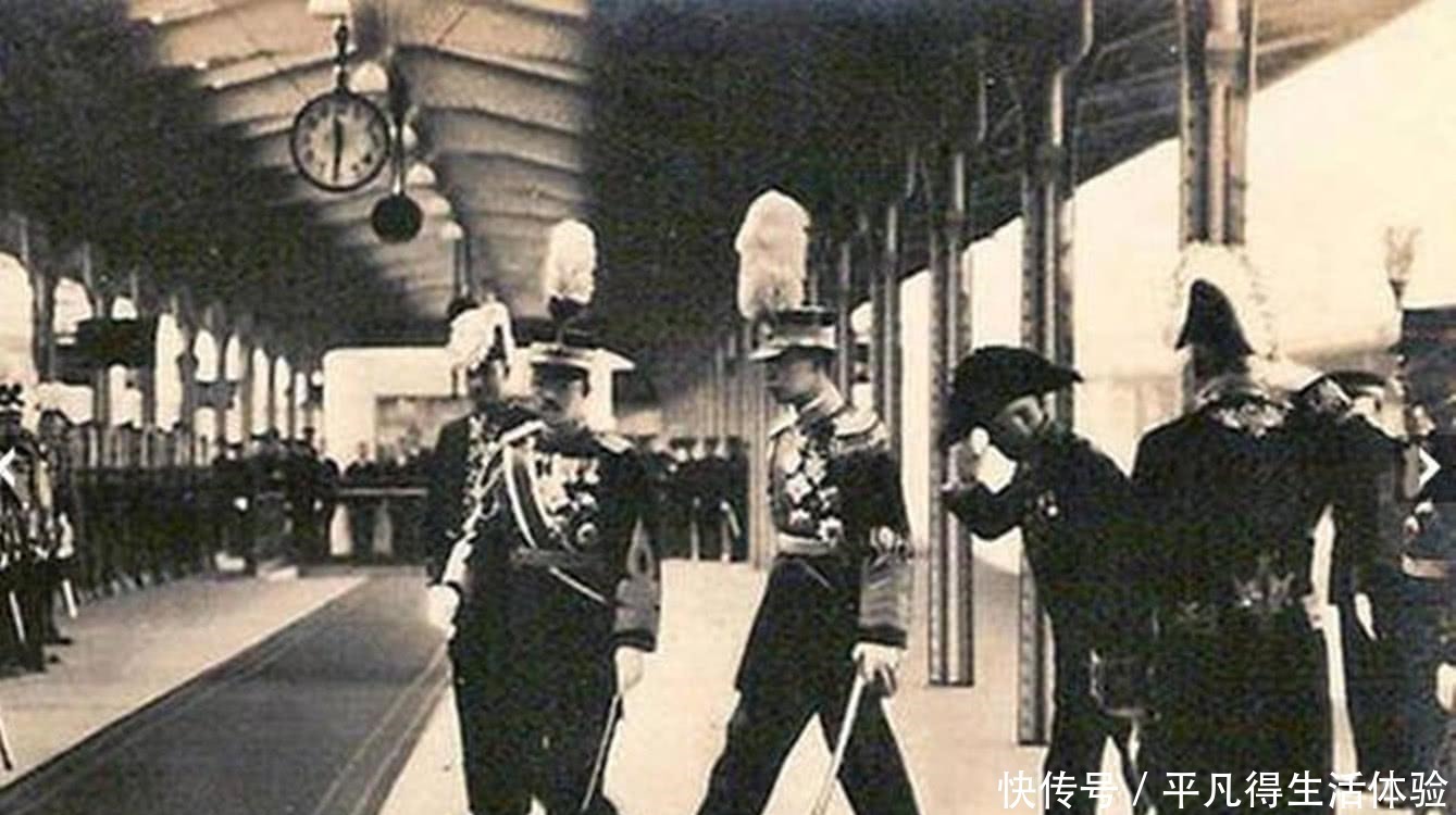 紧张|日本人给溥仪的弟弟娶了个日本女孩,女孩怀孕后,溥仪感到很紧张