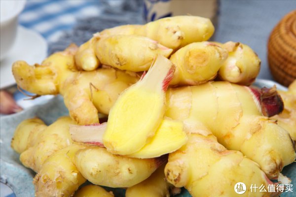 家人|“夏吃姜”，4种姜的简单家常做法，祛湿暖胃，让家人健康过夏天