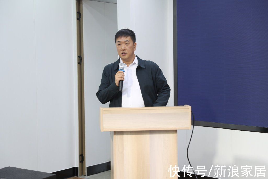 集成装饰|DOMOTEX asia与嘉兴市秀洲区王店集成装饰（顶墙）协会签署3年战略合作协议