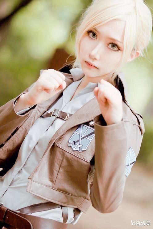 进击巨人|进击的巨人COS:小哥神还原巨人模样!韩吉漂亮潇洒,风头盖过三笠