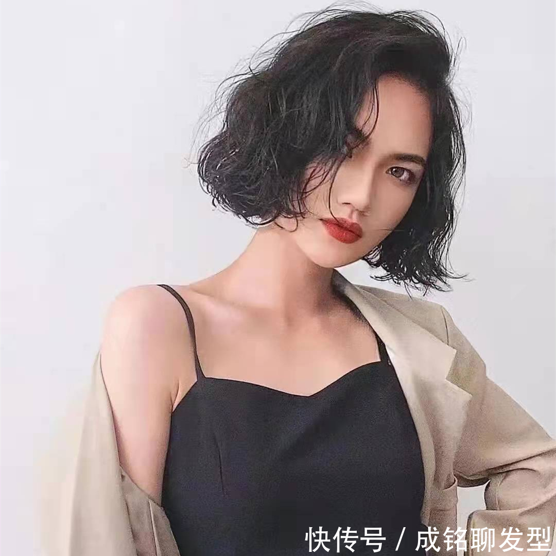 波纹 短发怎么烫好看?这四种超人气网红烫发,只要能中三种你就是女神
