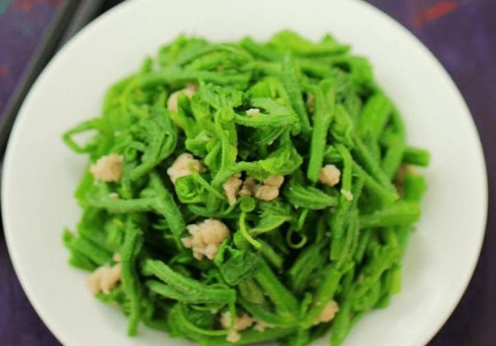 秋天,这种蔬菜多买点,做法简单,清肠刮油,家里人都爱吃