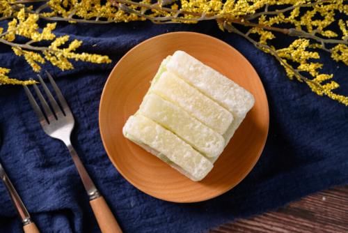 冷藏|冬瓜别再炒着吃了,做成冬瓜糖,清热下火,清香甜蜜,全家抢着吃