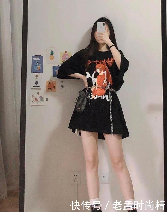 潮酷风格帅女孩, 休闲舒适还时尚, 谁看了不说一声姐姐好?