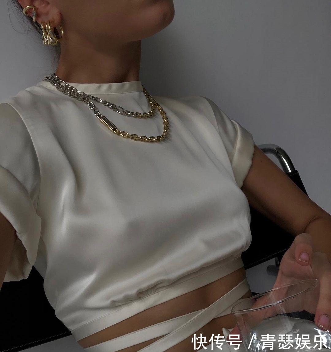 只要拥有这3类配件，踏入春夏季延续时尚层次感！