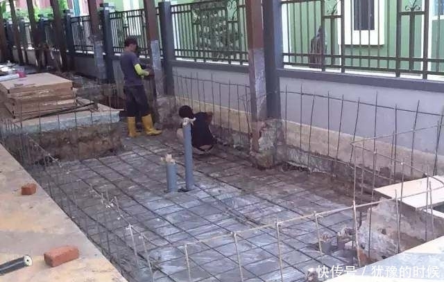 鱼缸和池还可以这样结合?只能说很有想法,有钱我也搞一个!