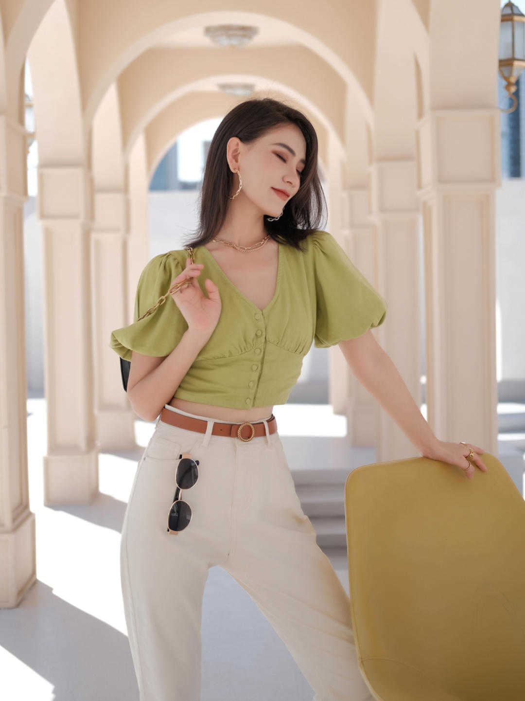 小技巧|越简单越高级,看看这几个穿搭小技巧,让你气质翻倍还洋气