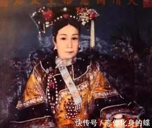 慈禧太后#荷兰画家为慈禧画了2幅肖像,其中一幅因太过真实,不敢给慈禧看