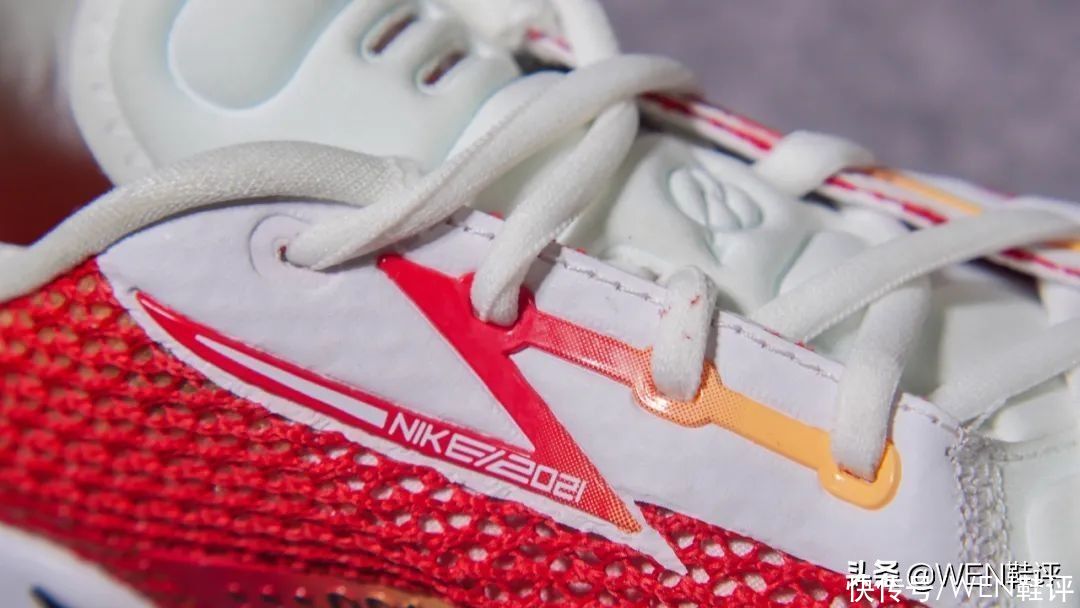 侧翻|顶级后卫实战鞋的新标杆，zoom gt cut溢价它配么？