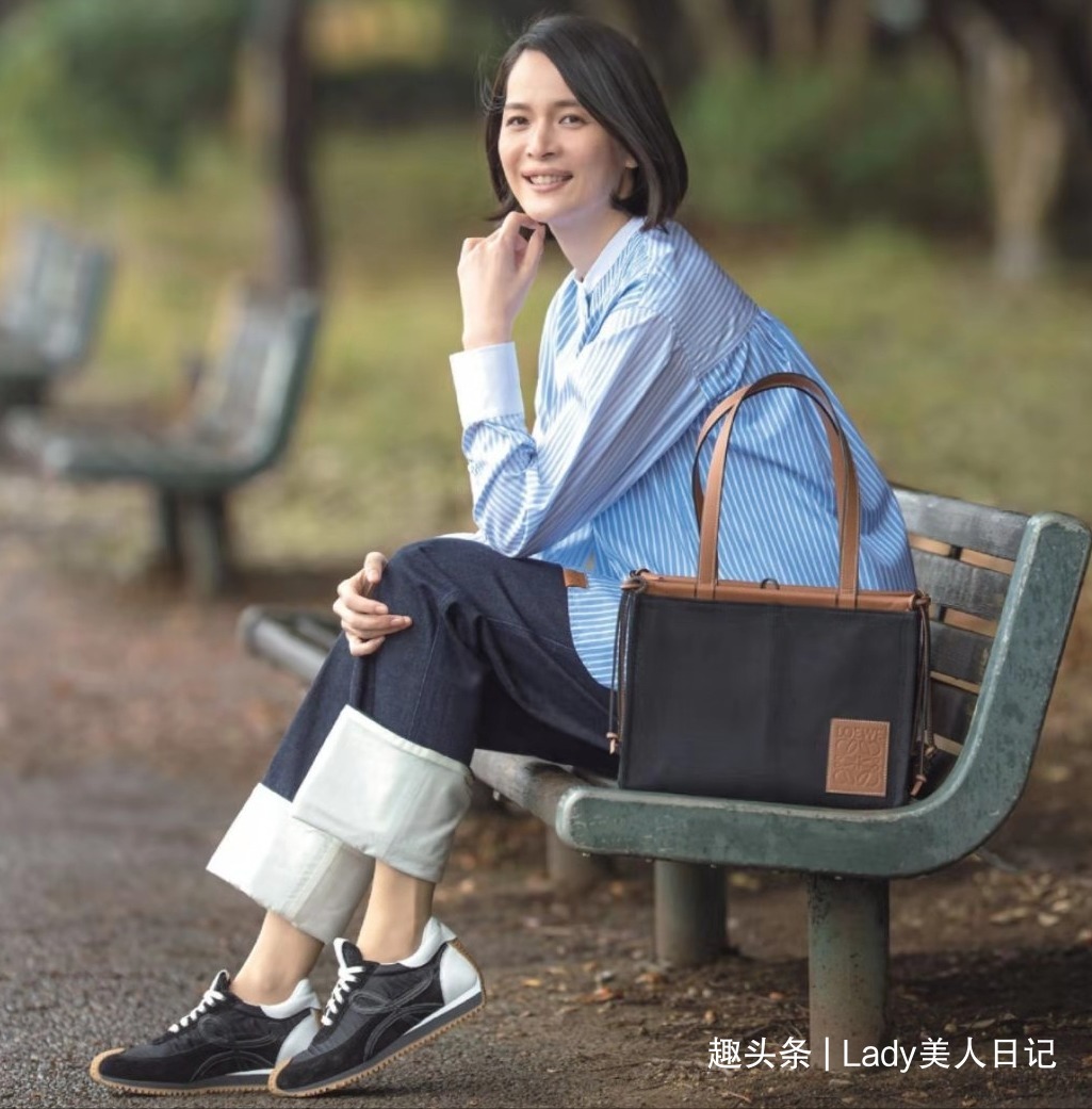 睿智型|为什么睿智的女人更厉害深度解析“大女人风”造型,权威有气场