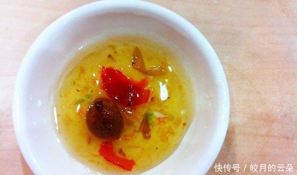 梅子酱|舌尖上的粤菜广式烧鹅的制作方式快快收藏吧。在家也能做哦!