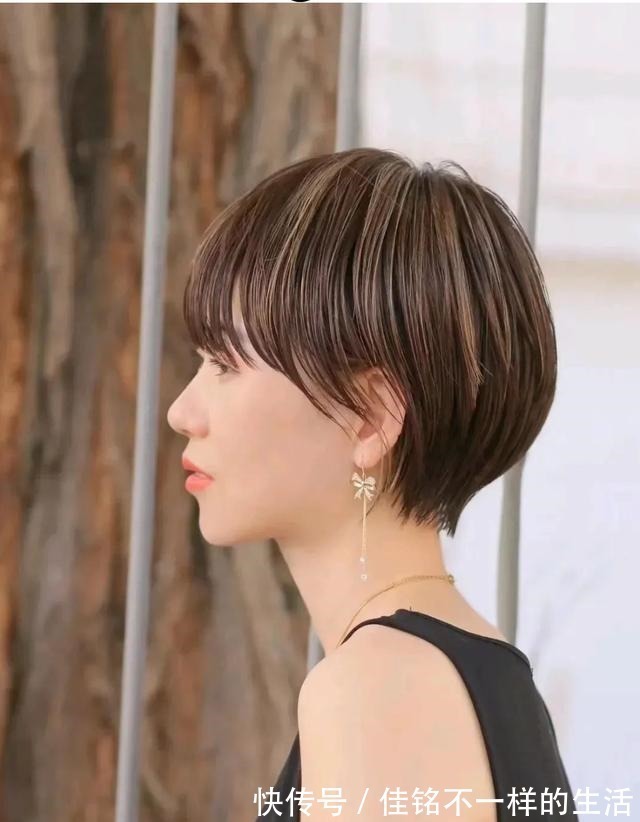 时尚 女发这样做,没想到如此美,是该换一换自己的发型了!