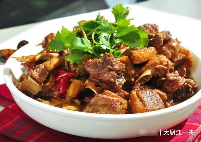 霜降后天气渐冷，分享4道香辣菜肴，越吃越暖和，你不学吗