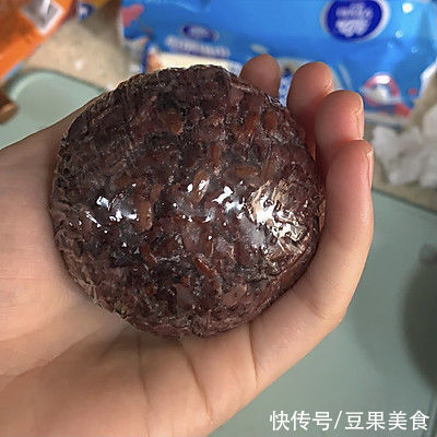 保鲜膜|鲜香下饭的杂粮饭团，你喜欢吗？