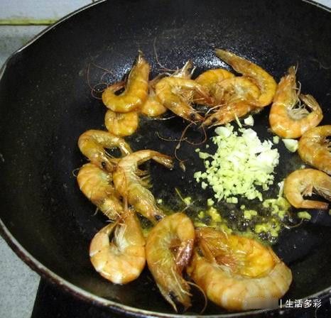 快手菜|上班族快手菜“泡椒虾”5分钟轻松搞定