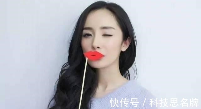 头发 脸圆的女生要学会拒绝留中分,难看显脸大,这5种发型才适合你