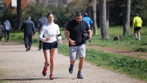 愉悦|肝病的“催化剂”,与酒精无关,这个坏习惯,很多人却都改不掉