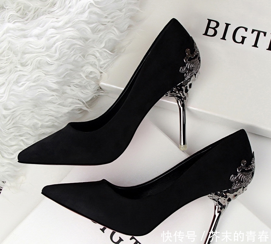 不得不说,这几款美美的高跟鞋,能驾驭的女人都算得上是女神