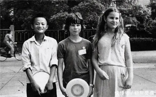 马云|1985年一对父子每年资助马云400元,马云成功后如何报答?