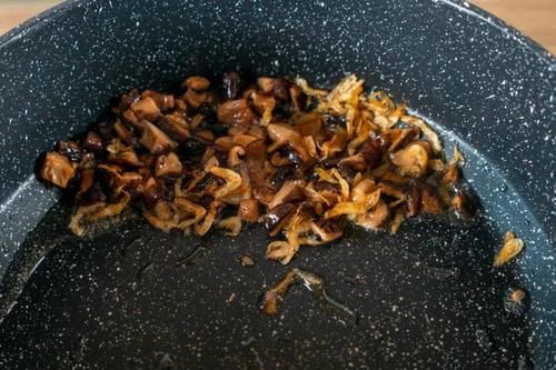  蛤蜊|懒得做饭就吃它！这锅随便一煮都好吃，比炒饭香1000倍！