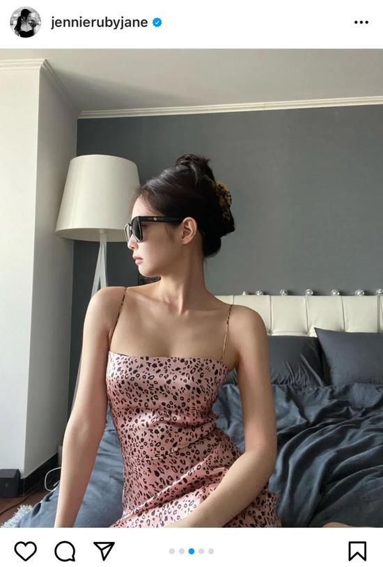 缎面裙|女明星一穿就出圈的缎面裙 怎么穿出高级感？