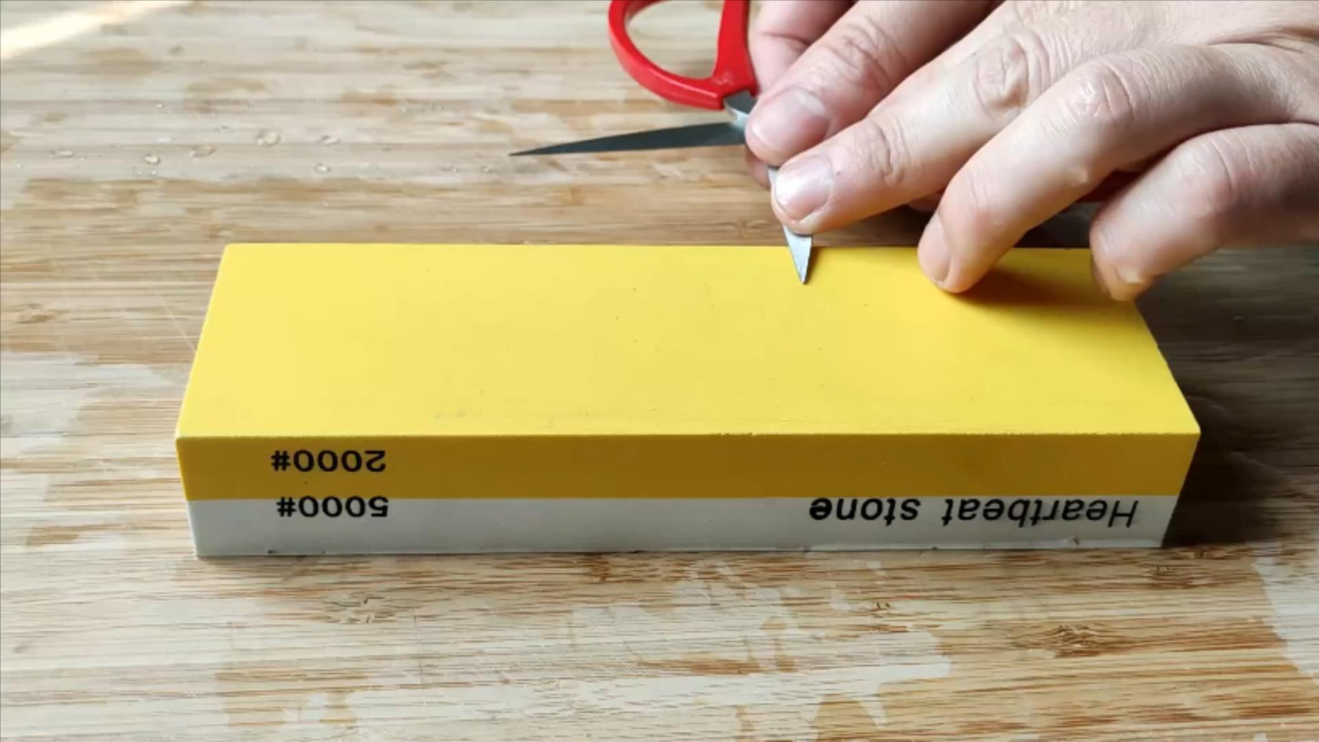 不管剪刀有多钝,学会一招,立马锋利如新,剪棉花非常轻松简单