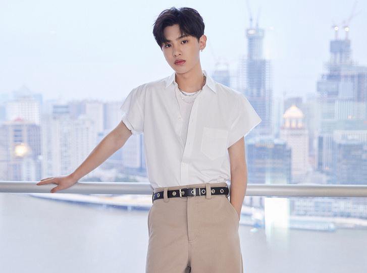 黄明昊惊喜加盟《极限挑战7》唯一老成员只剩下了他，张艺兴退出