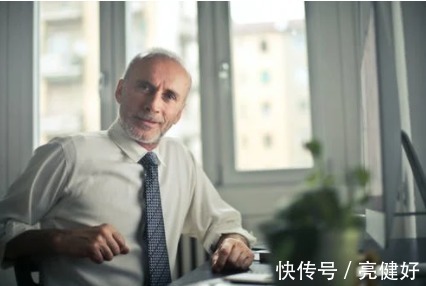 膳食纤维|高血脂的人适合吃什么?可以让血脂降得更快。