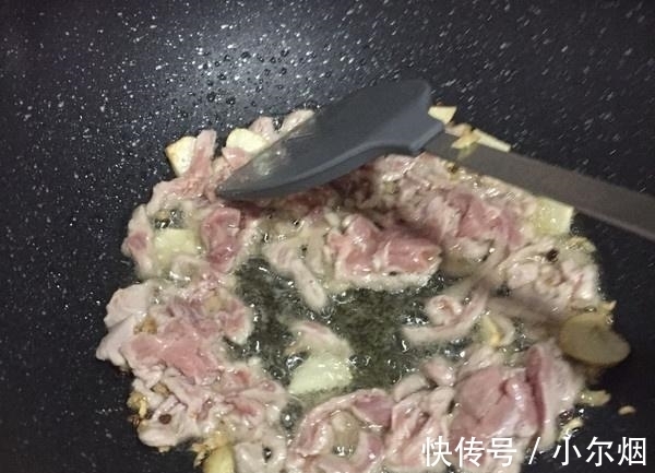 营养师随身查|它是“天然化妆品”,女人隔三差五就吃点,护肤养颜,素颜也漂亮