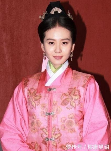 女装#遍身女衣者,尽是读书人:女装盛行后,这个朝代灭亡了