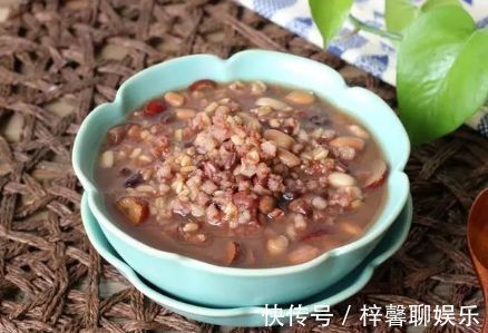 秘方|89岁奶奶给的秘方,每个月坚持喝几天,气血双补,胜过吃阿胶