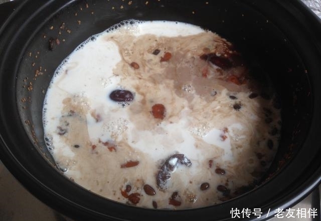 女人气血不足，一定要多吃这菜，调补养颜增强免疫力，好吃又简单