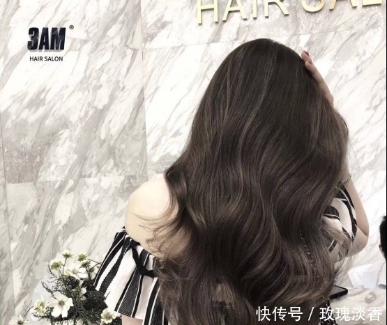 蛋卷|中长发已经不流行了,选对了这几款发型,随便扎起来也可以很漂亮