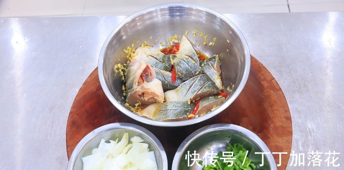 冬天晚餐吃什么推荐这5道热乎家常菜，营养又下饭，下班照着做！