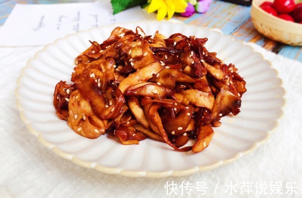 比肉好吃的素菜,3块钱一斤,每次买2根就能炒一盘,看着都解馋