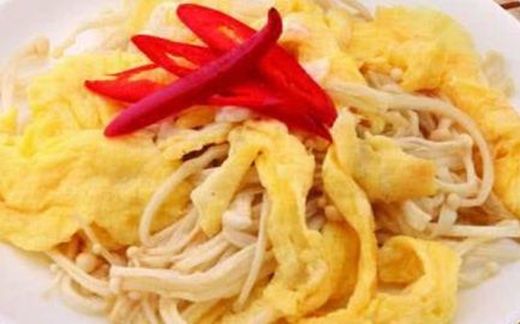 红烧排骨，金针菇炒蛋，豉汁蒸凤爪，响油豇豆的做法