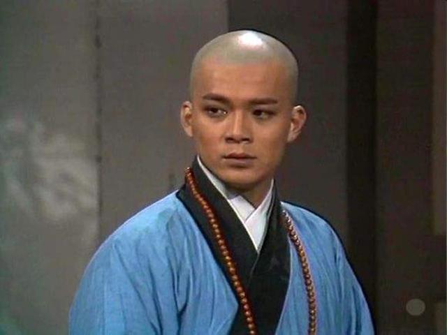 武功|他是金庸小说中唯一没有经历奇遇的人物,带有一身高强武功出场