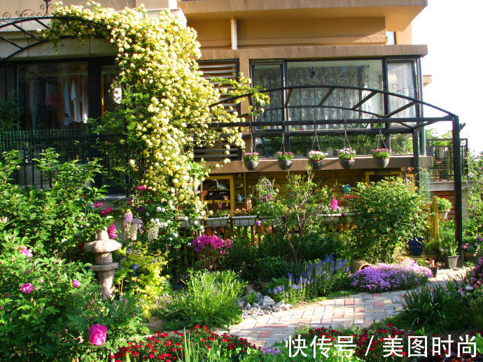 花园|为建花园，不顾反对买了一楼带院子，3年的亲手布置朋友都羡慕了