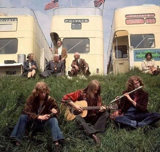 今夏最受欢迎的5条裤子长这样,显瘦又显气质